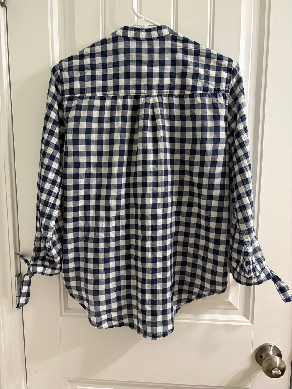 Abercrombie & Fitch Navy and White Gingham Button-Up Blouse - Picture 6 of 7